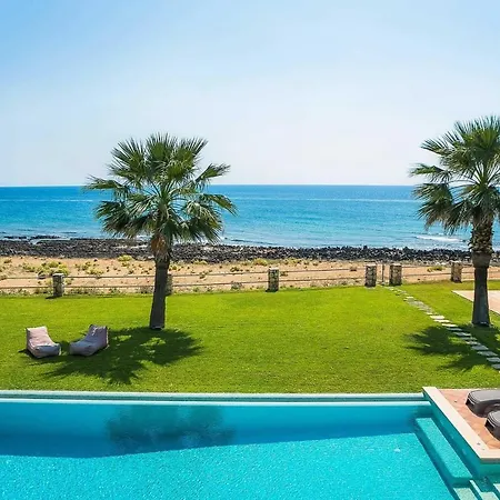 Sleeps 6 Air Con Wifi Willa