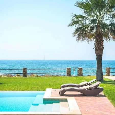 Sleeps 6 Air Con Wifi Willa Sami (Kefalonia)