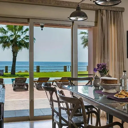 Sleeps 6 Air Con Wifi Villa *